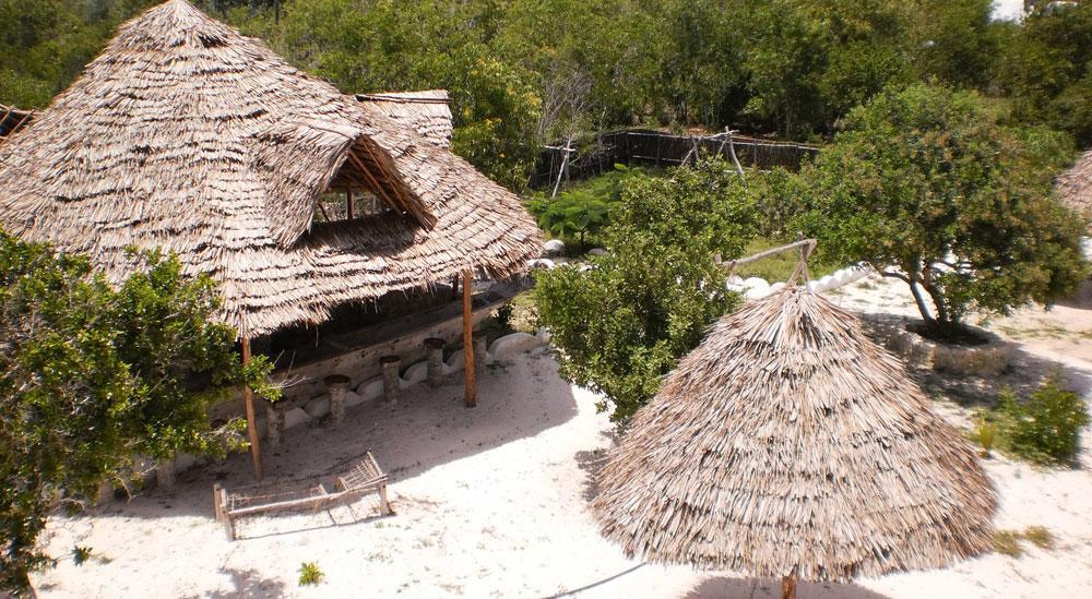 Mfumbwi Lodge Джамбиани Экстерьер фото
